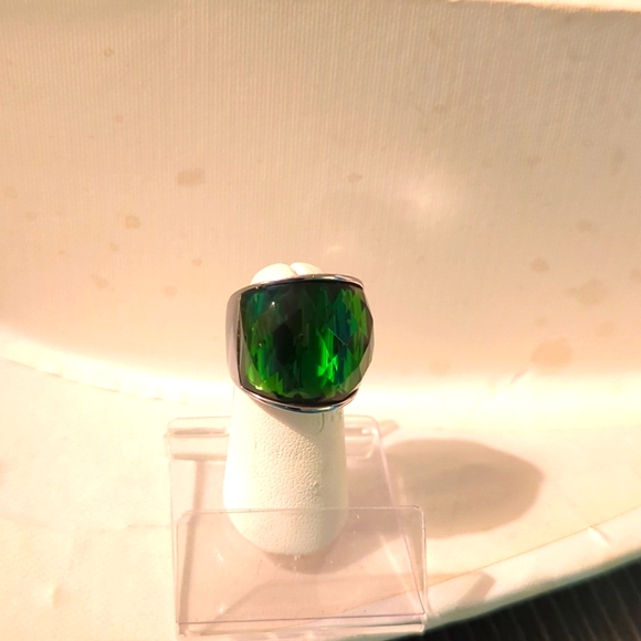 Fashion Jewelry Jewelry - Large Green stone ring